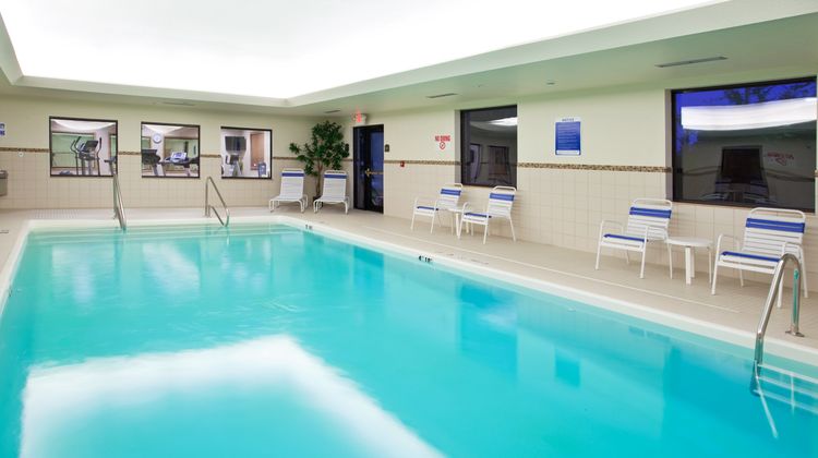 Holiday Inn Express Chesterfield Pool