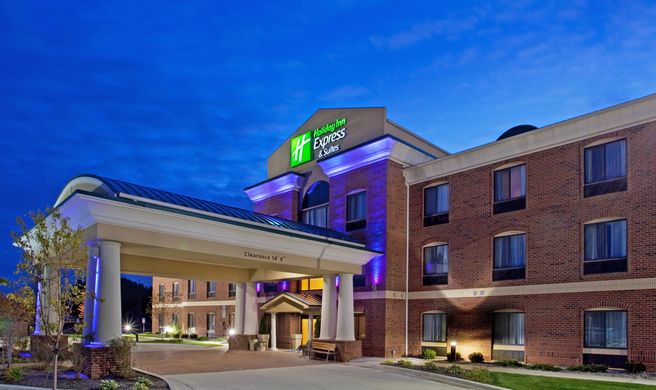 Holiday Inn Express Chesterfield Exterior