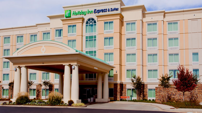 <b>Holiday Inn Express & Suites Jackson NE Exterior</b>. Images powered by <a href="https://www.leonardoworldwide.com/" title="Leonardo Worldwide" target="_blank">Leonardo</a>.