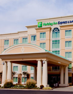 Holiday Inn Express & Suites Jackson NE