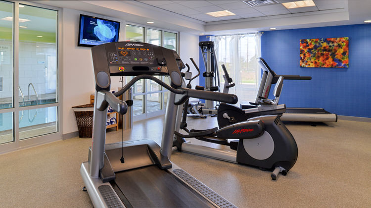 Holiday Inn Express & Suites Terre Haute Health Club