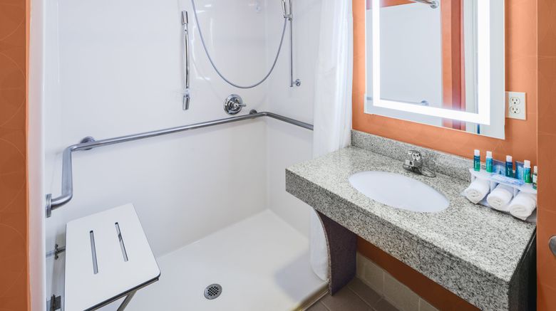 <b>Holiday Inn Express Duluth-Mall Area Room</b>. Images powered by <a href="https://www.leonardoworldwide.com/" title="Leonardo Worldwide" target="_blank">Leonardo</a>.