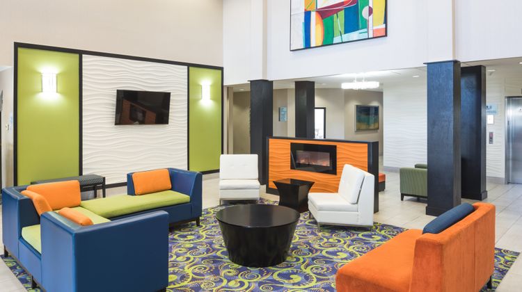 Holiday Inn Express Duluth-Mall Area Lobby