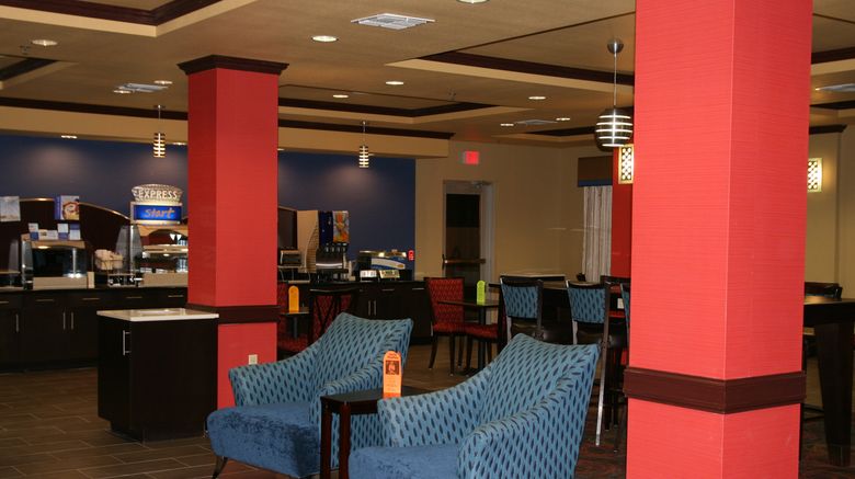 <b>Holiday Inn Express & Stes George West Restaurant</b>. Images powered by <a href="https://www.leonardoworldwide.com/" title="Leonardo Worldwide" target="_blank">Leonardo</a>.