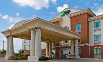 Holiday Inn Express Levelland