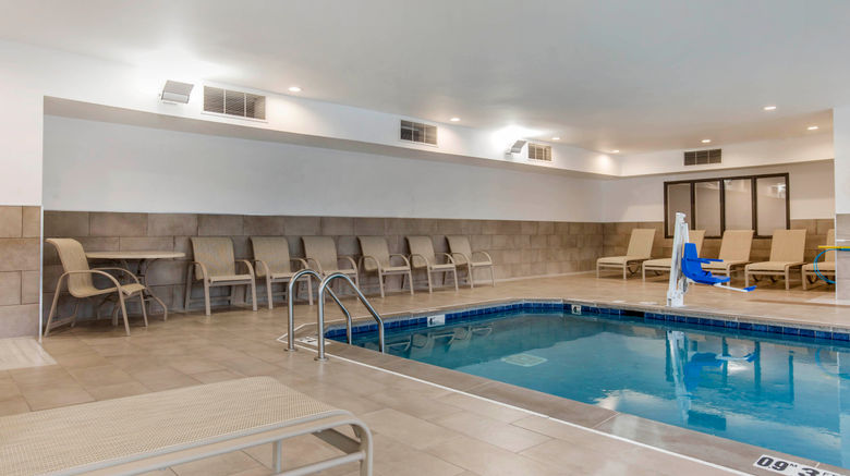 <b>Holiday Inn Express & Suites ChicagoWest Pool</b>. Images powered by <a href="https://www.leonardoworldwide.com/" title="Leonardo Worldwide" target="_blank">Leonardo</a>.