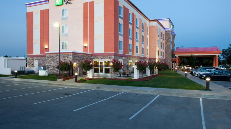 <b>Holiday Inn Express Hotel & Suites Bixby Exterior</b>. Images powered by <a href="https://www.leonardoworldwide.com/" title="Leonardo Worldwide" target="_blank">Leonardo</a>.