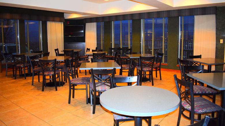 <b>Holiday Inn Express Restaurant</b>. Images powered by <a href="https://www.leonardoworldwide.com/" title="Leonardo Worldwide" target="_blank">Leonardo</a>.