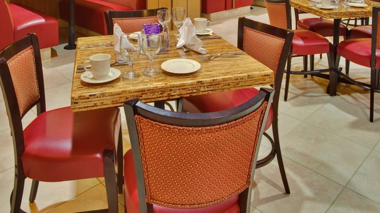 <b>Holiday Inn and Suites Bakersfield North Restaurant</b>. Images powered by <a href="https://www.leonardoworldwide.com/" title="Leonardo Worldwide" target="_blank">Leonardo</a>.