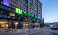 Holiday Inn Express Zhangjiagang East