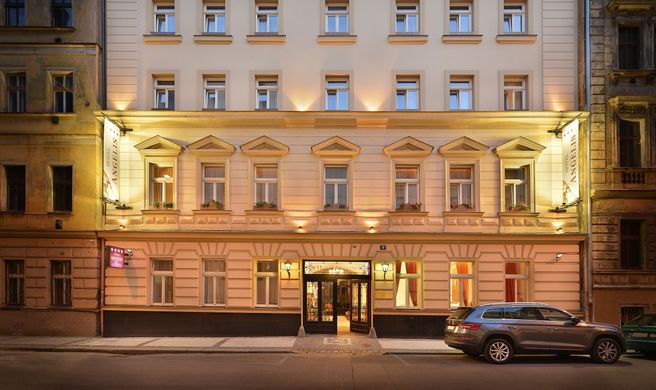 Hotel Angelis Exterior