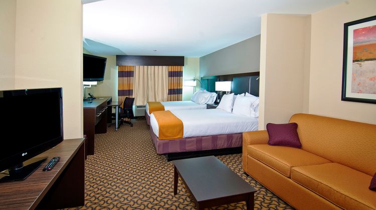 Holiday Inn Express Jackson/Pearl Arpt Suite