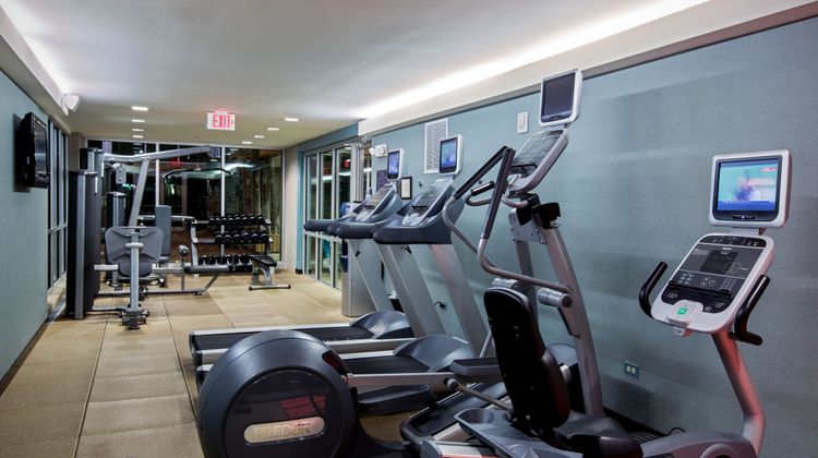 Crowne Plaza Glen Ellyn-Lombard-Downers Health Club