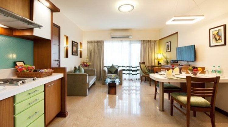 Grand Residency Hotel & Serviced Apts Room