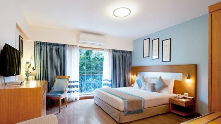 Grand Residency Hotel & Serviced Apts Room