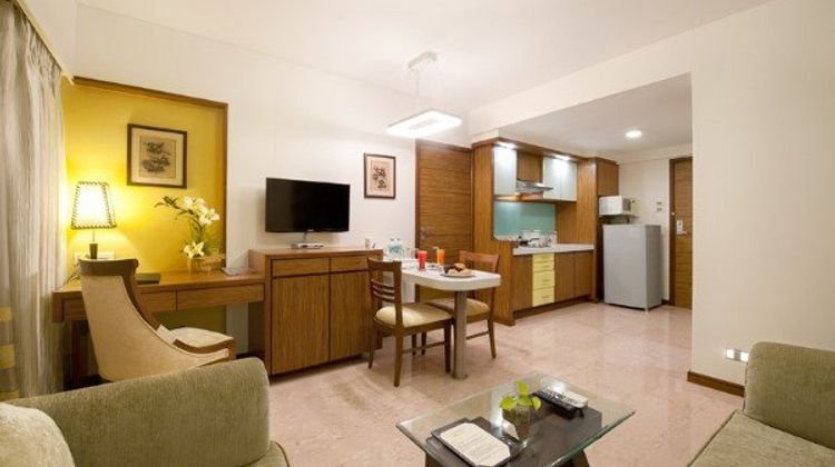 Grand Residency Hotel & Serviced Apts Room