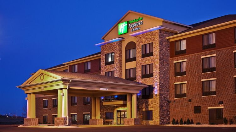 Holiday Inn Express & Suites Exterior