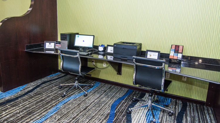 Holiday Inn Express/Stes University Area Other