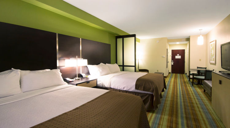 Holiday Inn Christiansburg Room