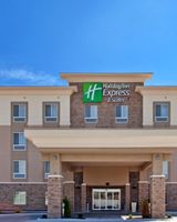 Holiday Inn Express & Suites Topeka N