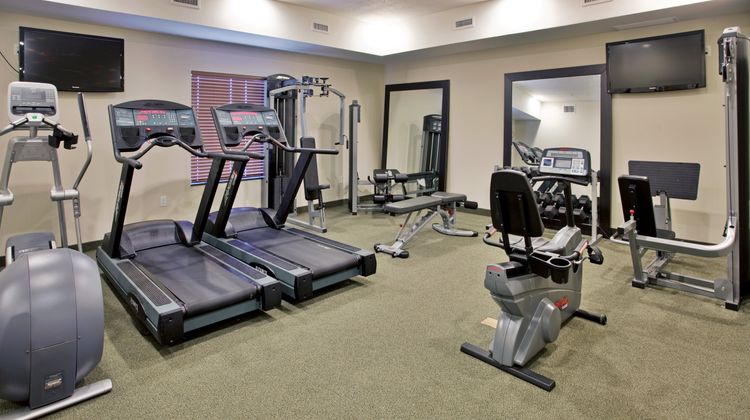 Holiday Inn Express & Suites Topeka N Health Club