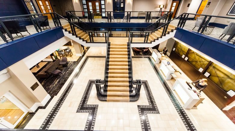 <b>Crowne Plaza Leeds Hotel Lobby</b>. Images powered by <a href="https://www.leonardoworldwide.com/" title="Leonardo Worldwide" target="_blank">Leonardo</a>.