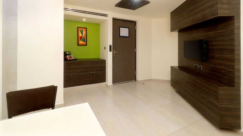 <b>Holiday Inn Express Mexico Aeropuerto Room</b>. Images powered by <a href="https://www.leonardoworldwide.com/" title="Leonardo Worldwide" target="_blank">Leonardo</a>.