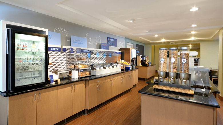 <b>Holiday Inn Express High Point South Restaurant</b>. Images powered by <a href="https://www.leonardoworldwide.com/" title="Leonardo Worldwide" target="_blank">Leonardo</a>.