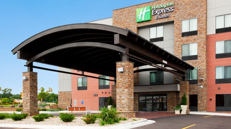 <b>Holiday Inn Exp/Stes Mayo Clinic Area Exterior</b>. Images powered by <a href="https://www.leonardoworldwide.com/" title="Leonardo Worldwide" target="_blank">Leonardo</a>.