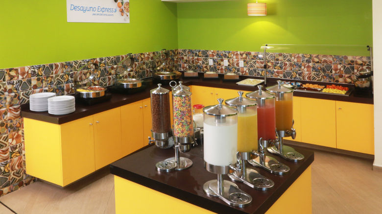 <b>Holiday Inn Express Mexico Aeropuerto Restaurant</b>. Images powered by <a href="https://www.leonardoworldwide.com/" title="Leonardo Worldwide" target="_blank">Leonardo</a>.