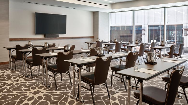 <b>Loews Chicago Hotel Meeting</b>. Images powered by <a href="https://www.leonardoworldwide.com/" title="Leonardo Worldwide" target="_blank">Leonardo</a>.