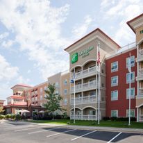 Holiday Inn Hotel & Suites