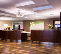 Holiday Inn & Suites Warren Lobby