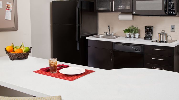 Candlewood Suites Carrollton Room