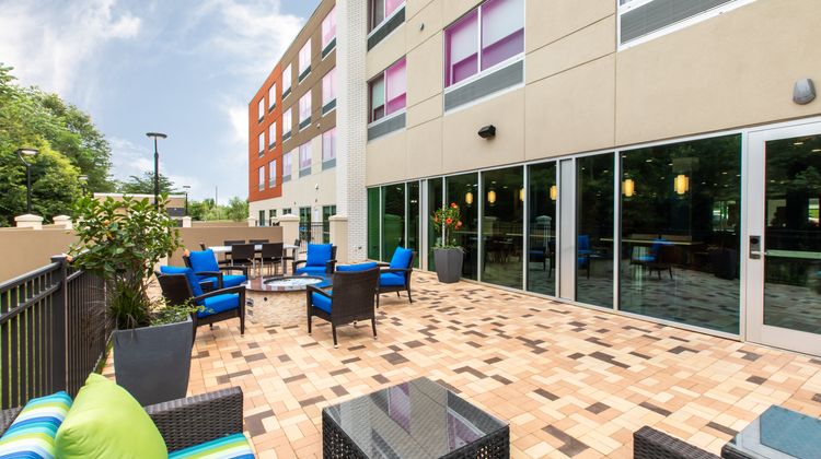 Holiday Inn Express & Suites Piedmont Other