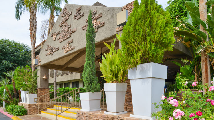 Holiday Inn Express Palm Desert Exterior