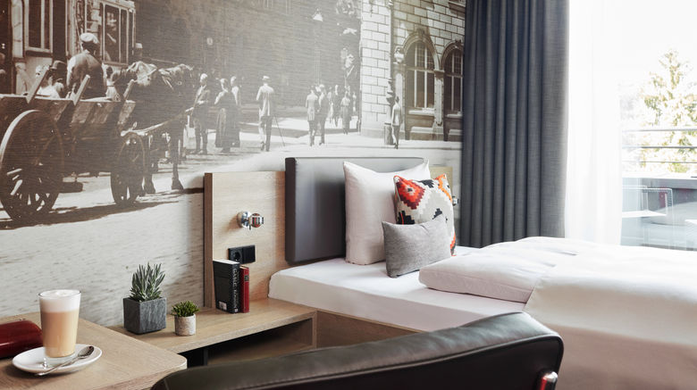<b>Living Hotels Frankfurt Room</b>. Images powered by <a href="https://www.leonardoworldwide.com/" title="Leonardo Worldwide" target="_blank">Leonardo</a>.