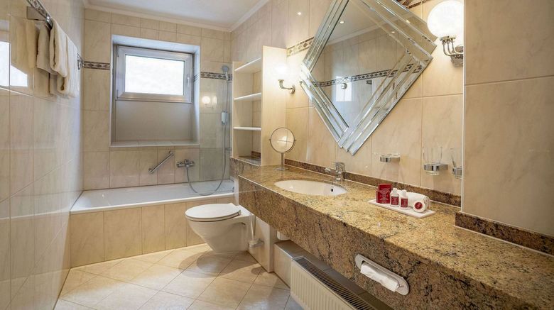 <b>An der Messe Hotel Room</b>. Images powered by <a href="https://www.leonardoworldwide.com/" title="Leonardo Worldwide" target="_blank">Leonardo</a>.