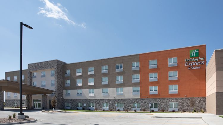 Holiday Inn Express & Stes Sioux City N. Exterior
