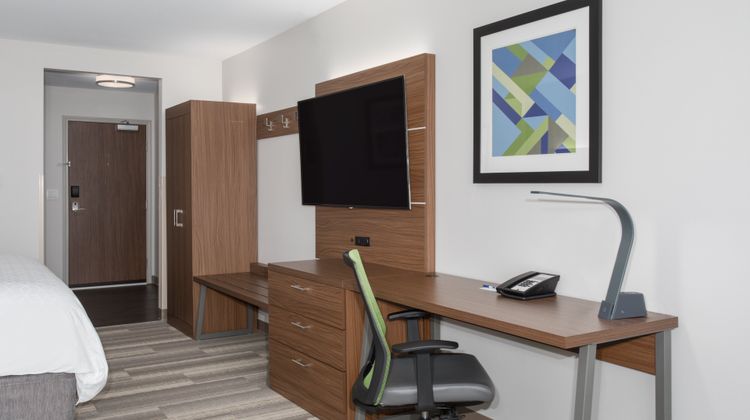 Holiday Inn Express & Stes Sioux City N. Suite