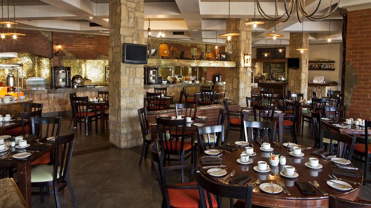 Centurion Lake Hotel Restaurant