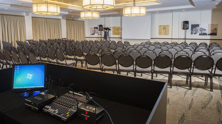 Centurion Lake Hotel Meeting