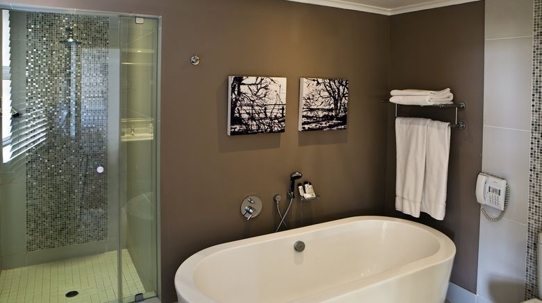 <b>Centurion Lake Hotel Suite</b>. Images powered by <a href="https://www.leonardoworldwide.com/" title="Leonardo Worldwide" target="_blank">Leonardo</a>.