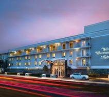 Commodore Hotel Exterior