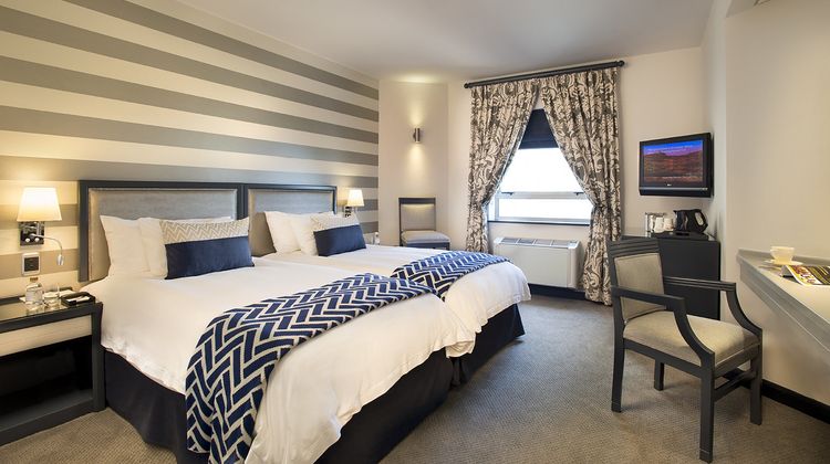 The PortsWood Hotel Room