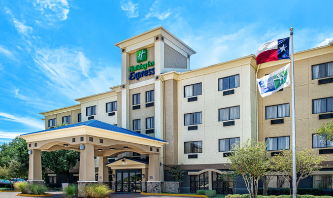Holiday Inn Express Hotel & Suites SW Exterior