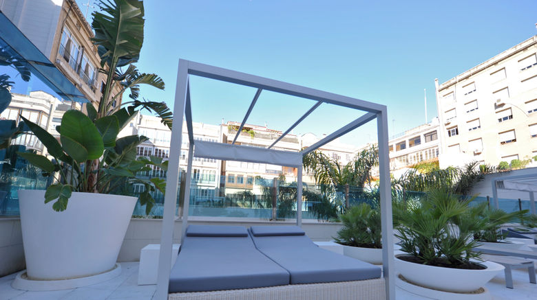 <b>Hotel Indigo Barcelona - Plaza Catalunya Pool</b>. Images powered by <a href="https://www.leonardoworldwide.com/" title="Leonardo Worldwide" target="_blank">Leonardo</a>.