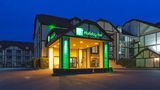 Holiday Inn Swan Court Exterior