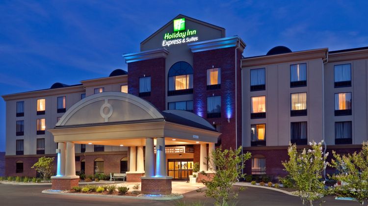 Holiday Inn Express Hotel & Suites East Exterior