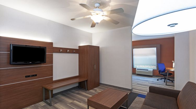 Holiday Inn Express & Suites Jasper Suite